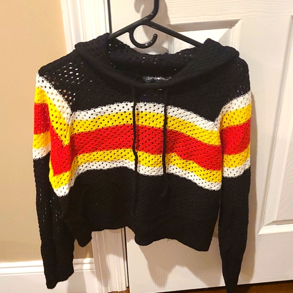 Junior sweater with hoodie